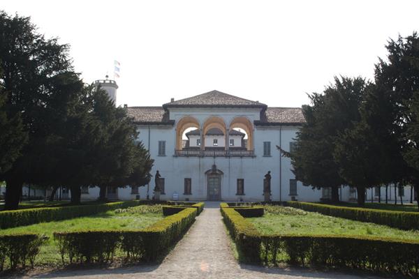 Ass. Amici Palazzo Arese Borromeo